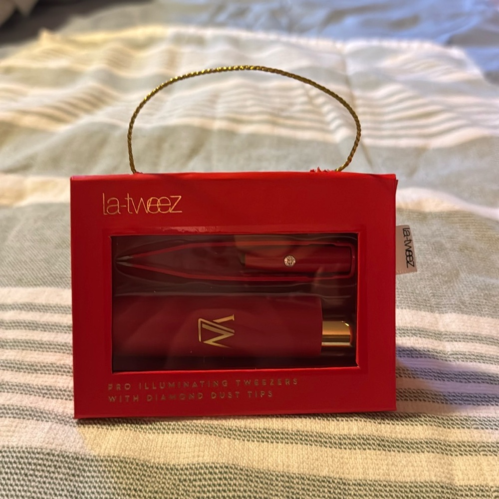 La-Tweez Gold Pro Illuminating Tweezers + Diamond Dust Tips - Picture 3 of 14